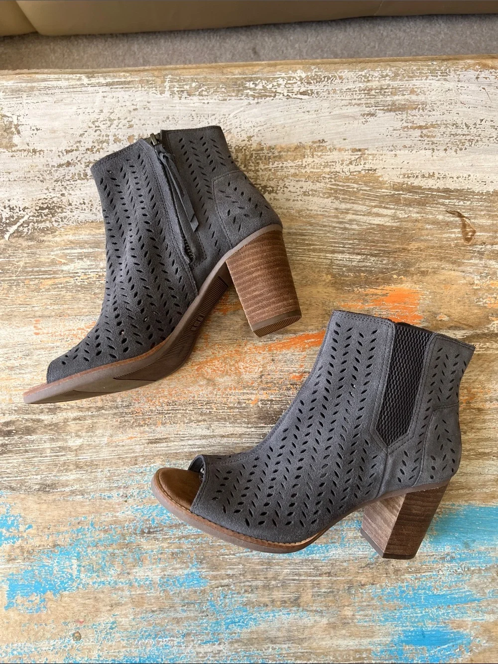 TOMS FORGED IRON SUEDE MAJORCA PEEP TOE BOOTIES GREY PERFORATED LEAF Size 9